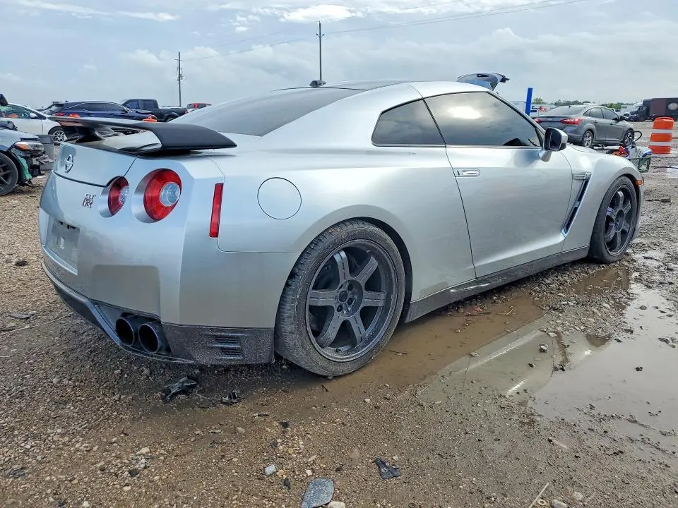 2014 NISSAN GT-R TRACK EDITION  