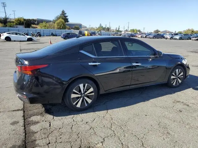 2019 NISSAN ALTIMA SL  