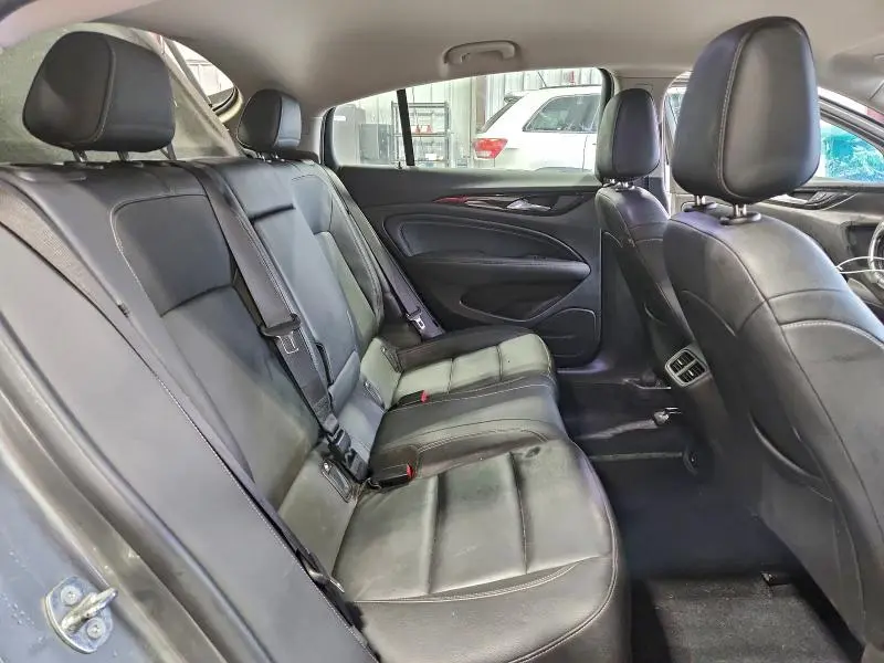 2018 BUICK REGAL ESSENCE  