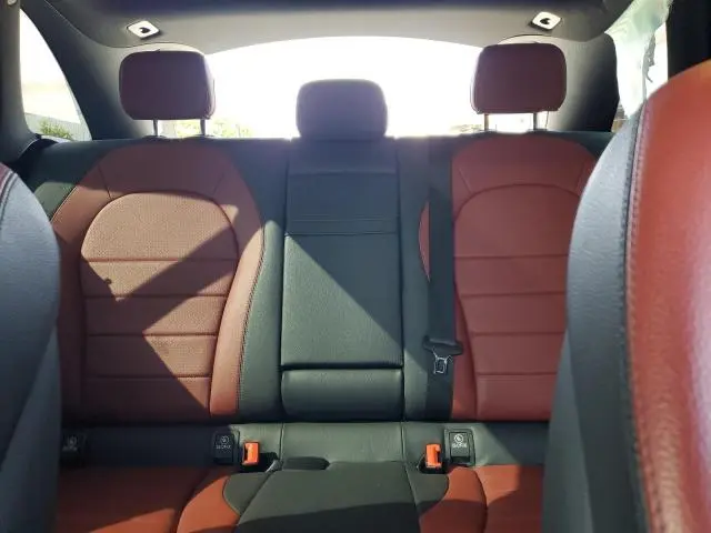 2022 MERCEDES-BENZ GLC 300  