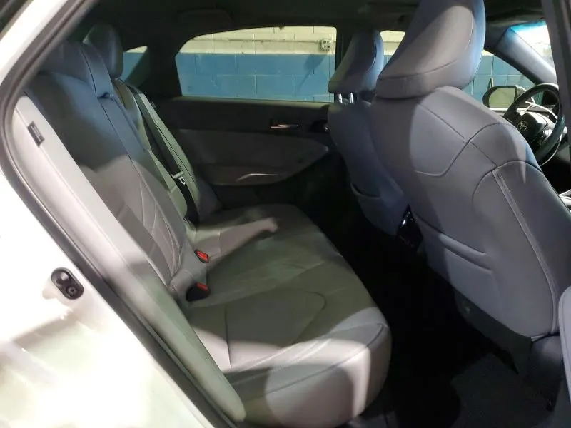 2022 TOYOTA AVALON LIMITED  