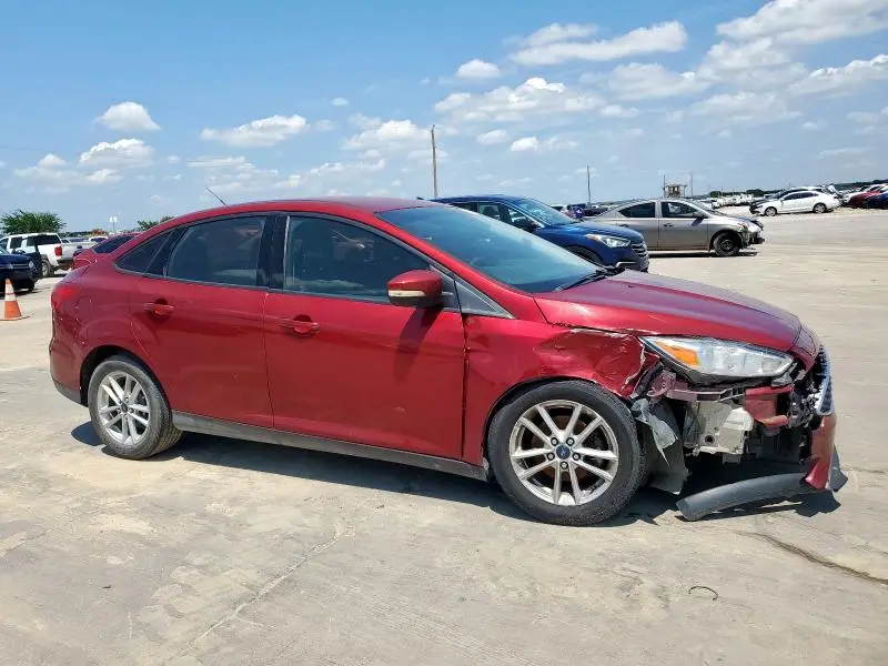 2015 FORD FOCUS SE  
