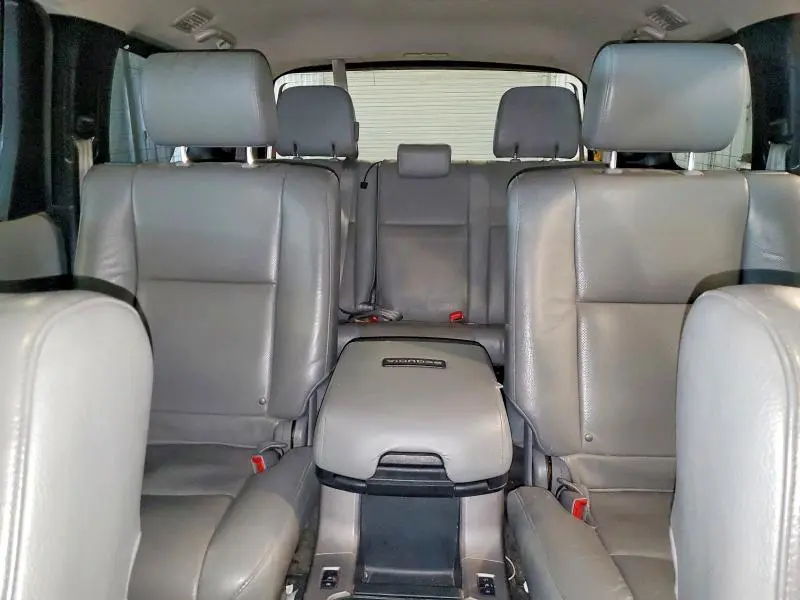 2013 TOYOTA SEQUOIA PLATINUM  