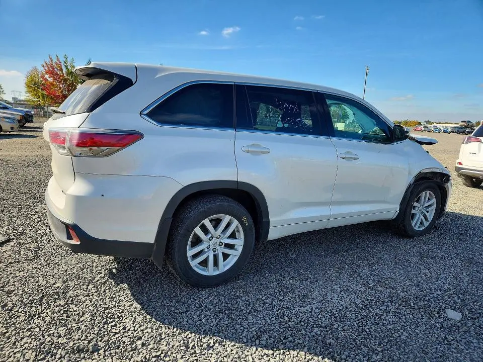 2014 TOYOTA HIGHLANDER LE  