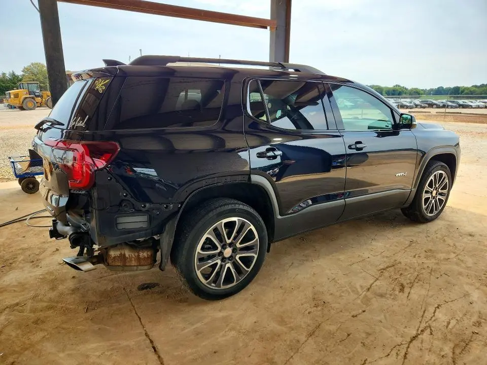 2021 GMC ACADIA AT4  