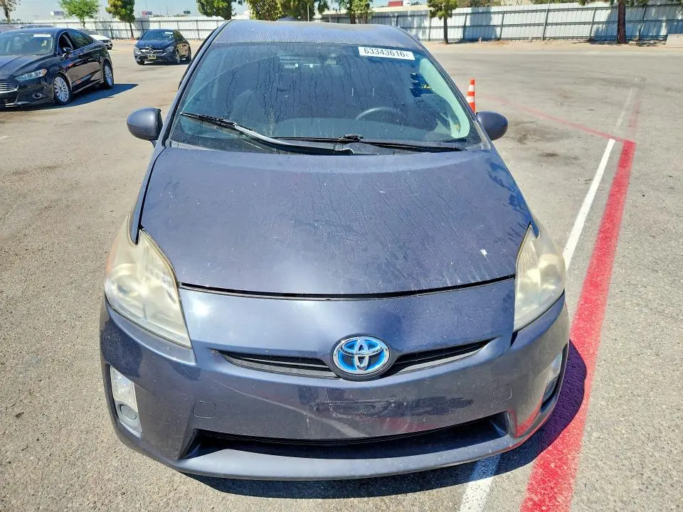 2011 TOYOTA PRIUS TWO  