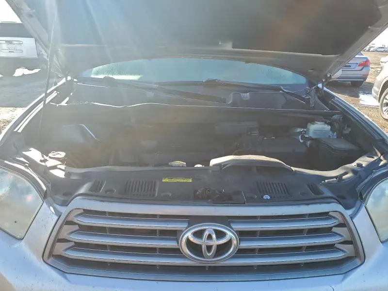 2010 TOYOTA HIGHLANDER   