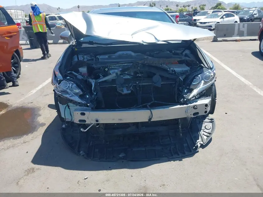 2018 LEXUS ES 300H  