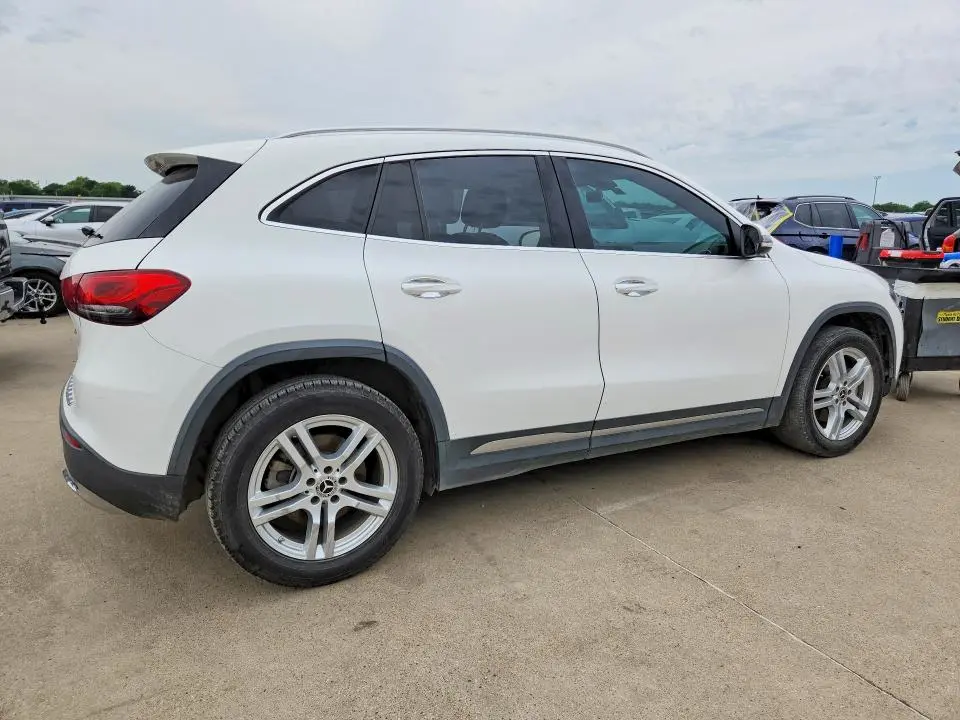 2021 MERCEDES-BENZ GLA 250  