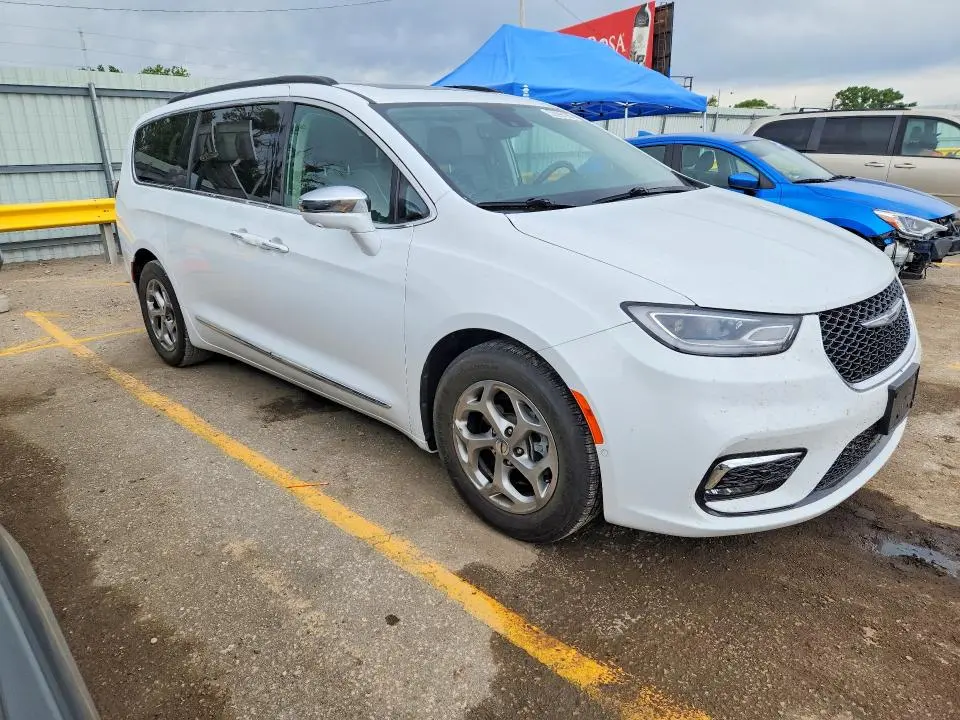 2022 CHRYSLER PACIFICA   