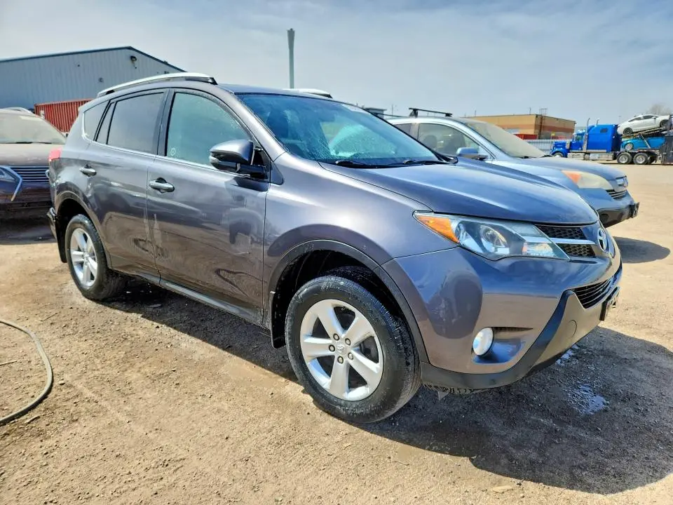 2013 TOYOTA RAV4 XLE  