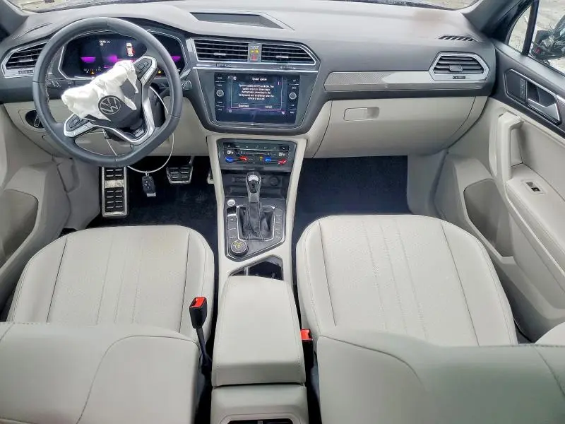 2023 VOLKSWAGEN TIGUAN SE R-LINE BLACK  