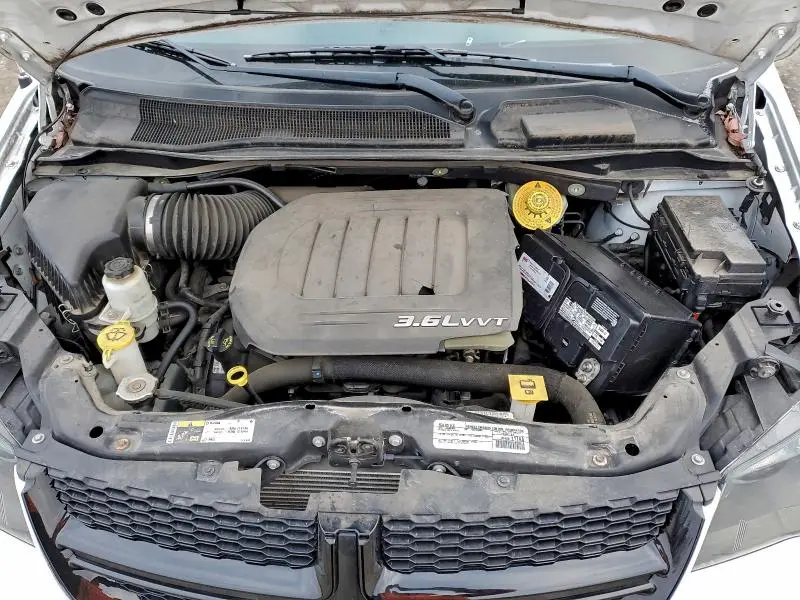 2015 DODGE GRAND CARAVAN SE  