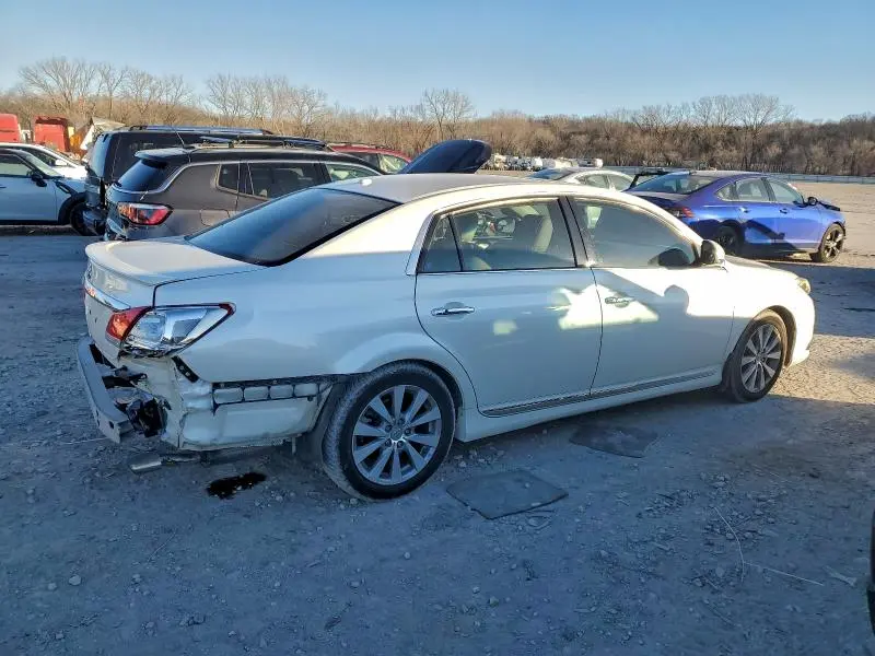 2011 TOYOTA AVALON BASE  