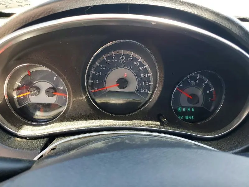 2012 CHRYSLER 200 LX  