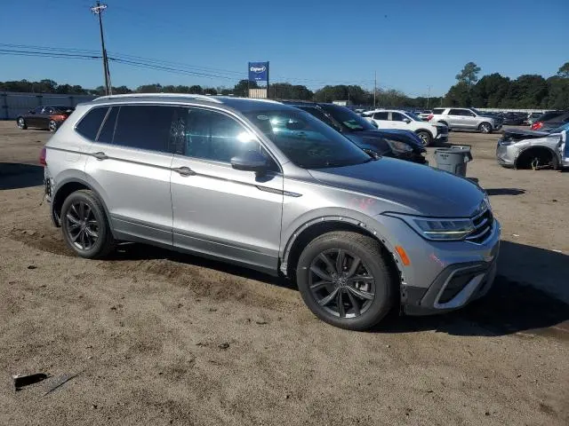 2022 VOLKSWAGEN TIGUAN SE  