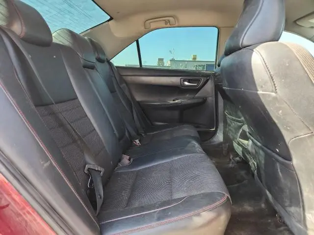 2016 TOYOTA CAMRY LE  