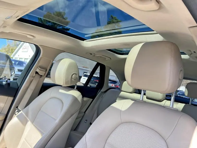 2018 MERCEDES-BENZ GLC 300  