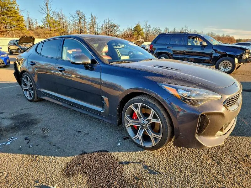2021 KIA STINGER GT2  