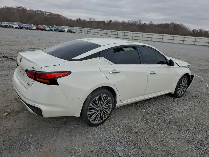 2024 NISSAN ALTIMA SL  