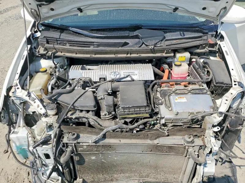 2010 TOYOTA PRIUS V  