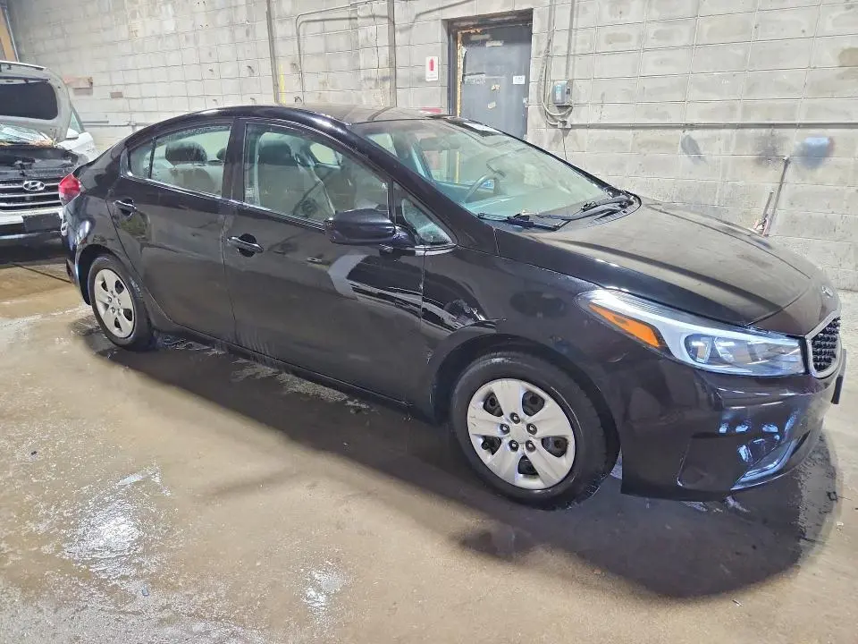 2018 KIA FORTE LX  