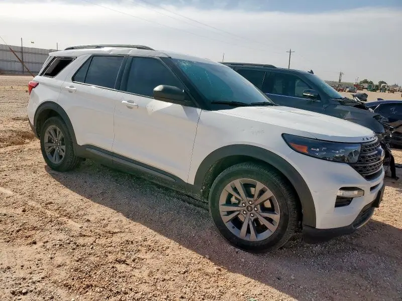 2021 FORD EXPLORER XLT  