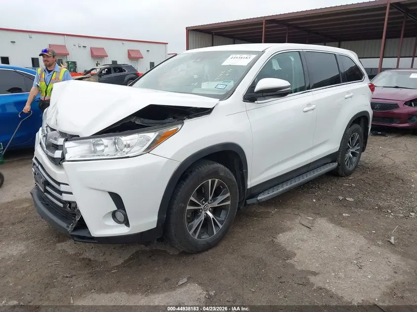 2019 TOYOTA HIGHLANDER LE PLUS