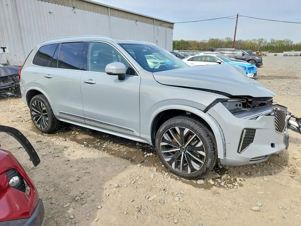 2026 VOLVO XC90 PLUS  