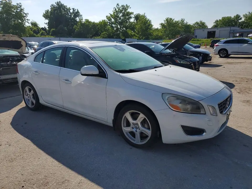 2012 VOLVO S60 T5  