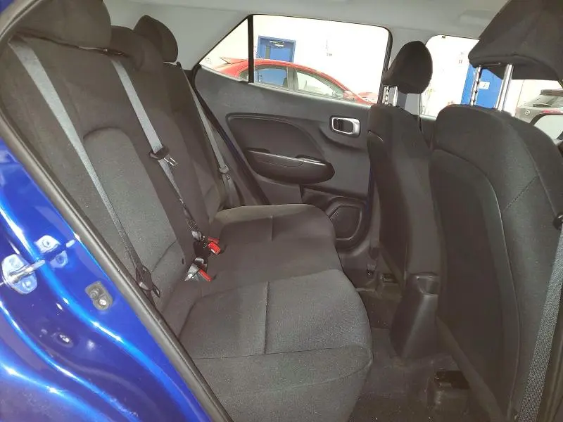 2025 HYUNDAI VENUE SE  