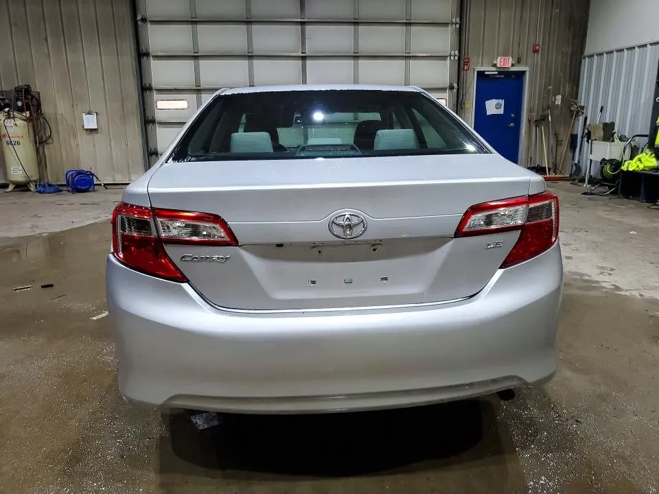 2014 TOYOTA CAMRY LE  