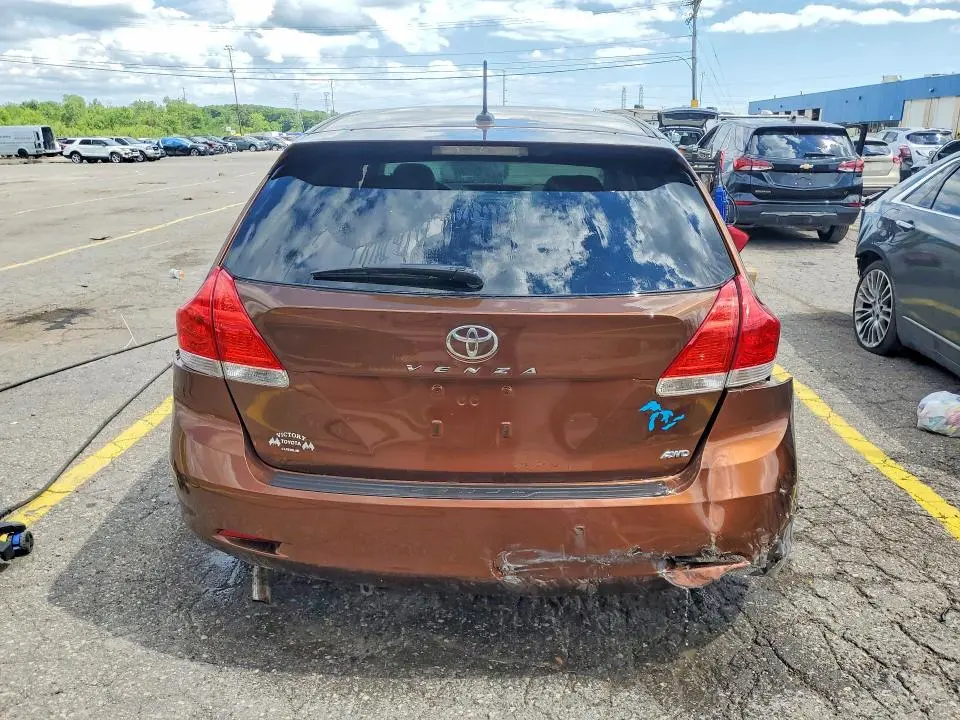 2010 TOYOTA VENZA AWD V6  