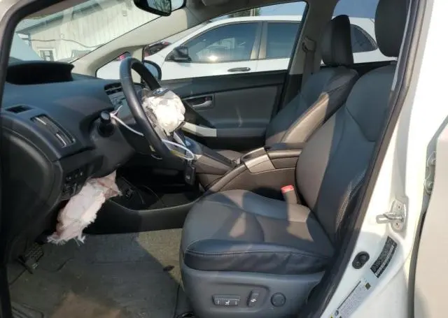 2012 TOYOTA PRIUS PLUG-IN   