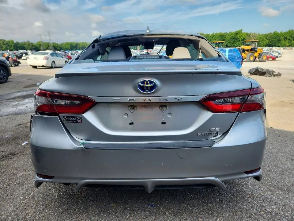 2023 TOYOTA CAMRY SE  