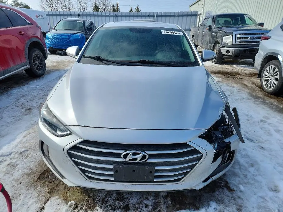 2017 HYUNDAI ELANTRA SE  