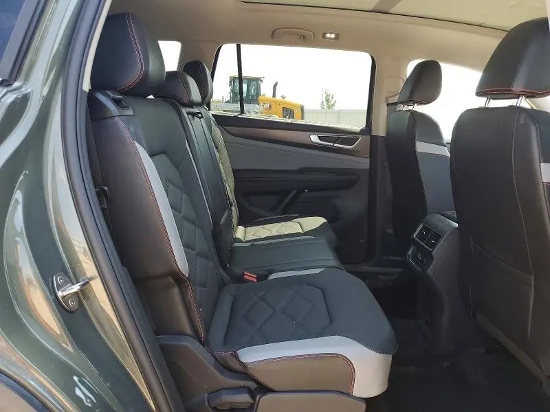2024 VOLKSWAGEN ATLAS PEAK EDITION SEL  