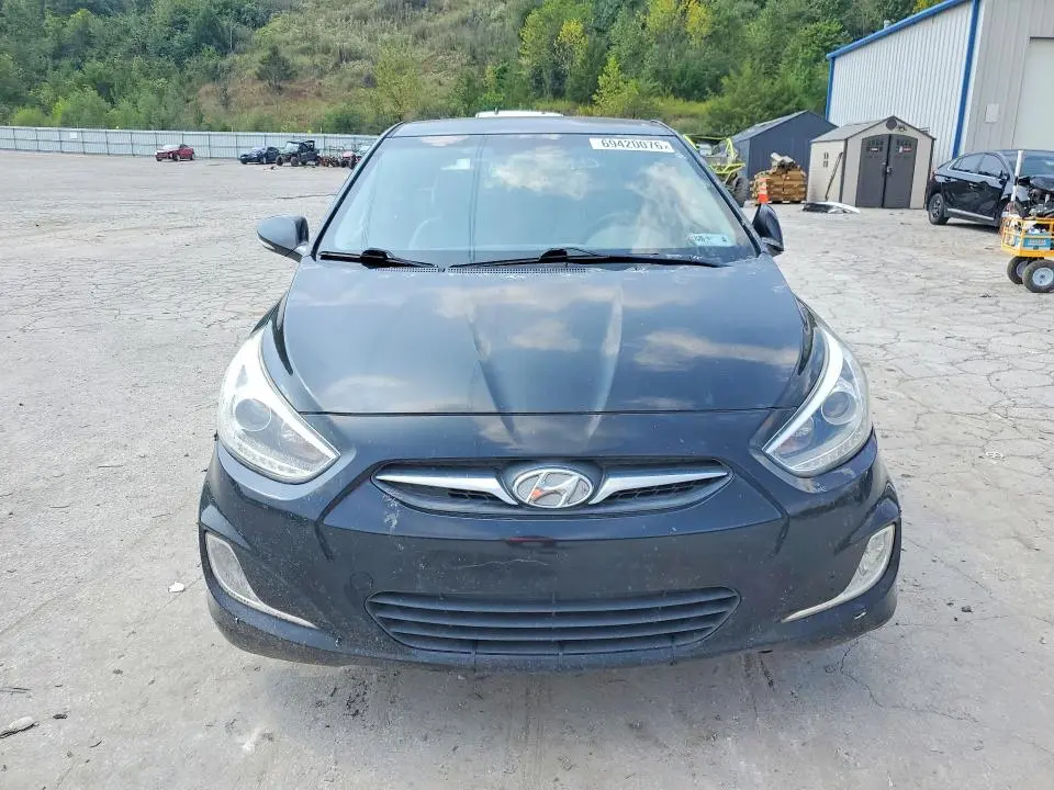 2014 HYUNDAI ACCENT SE  