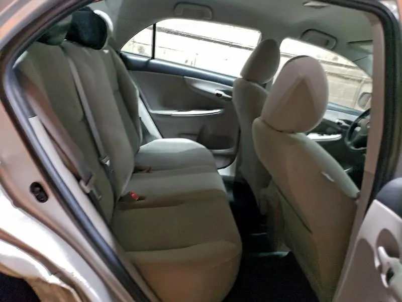 2013 TOYOTA COROLLA BASE  