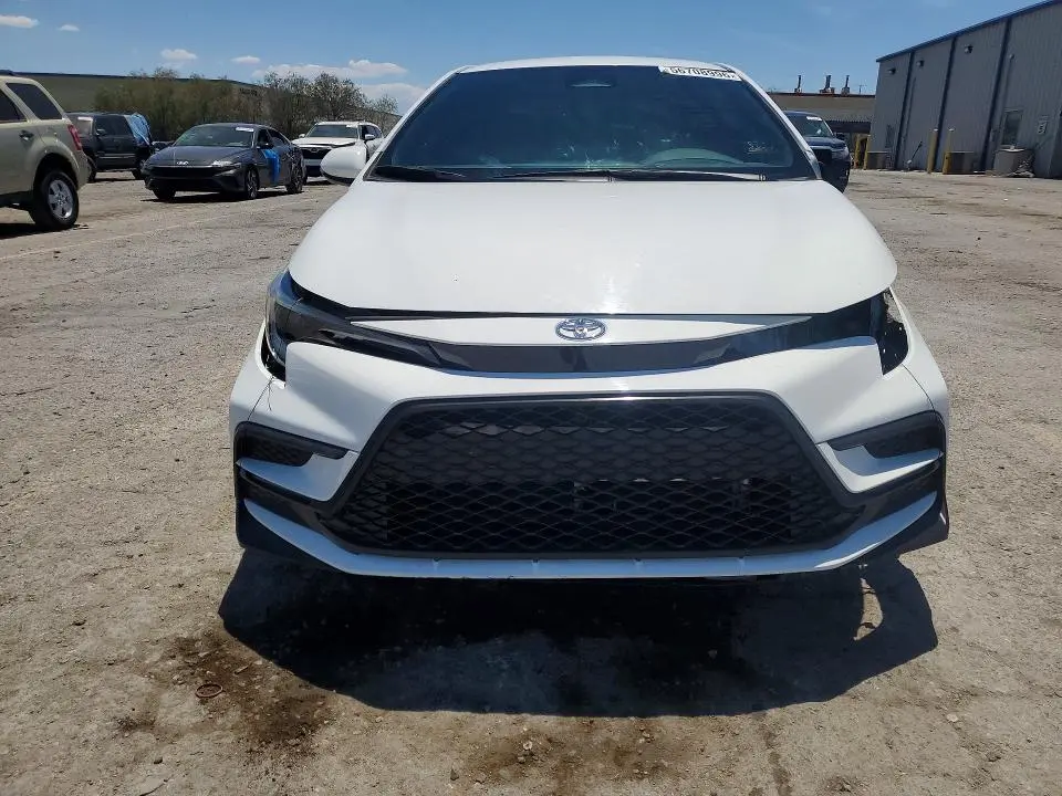2024 TOYOTA COROLLA SE  