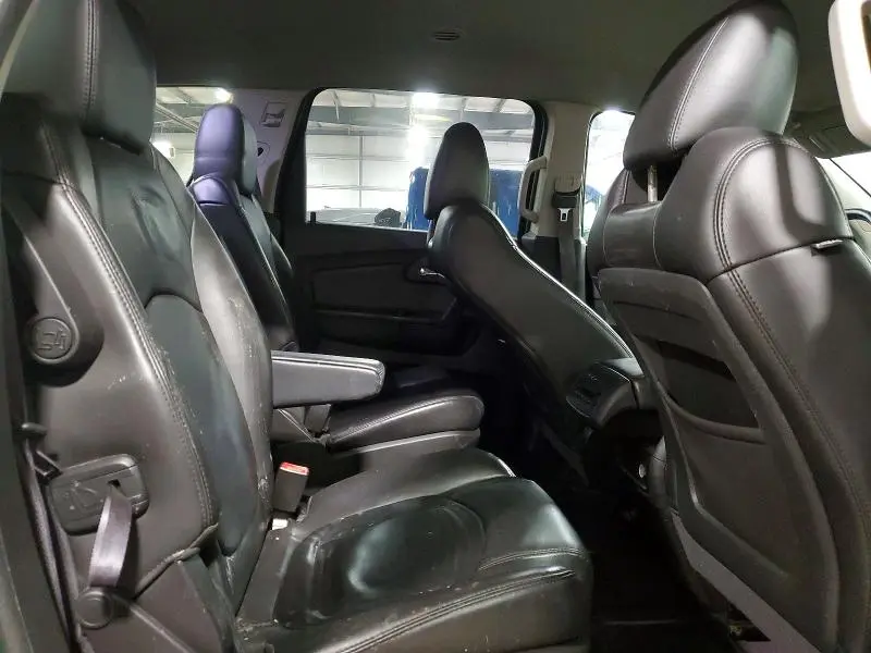 2012 CHEVROLET TRAVERSE LT  
