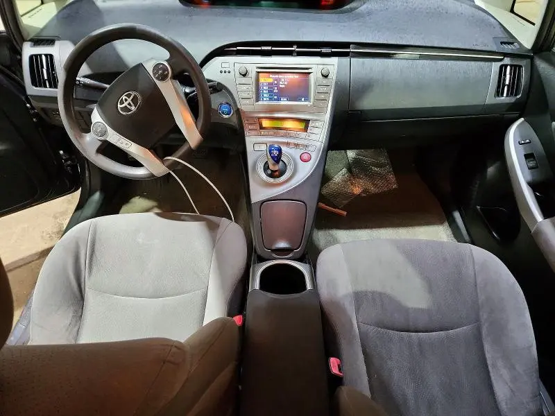 2012 TOYOTA PRIUS TWO  