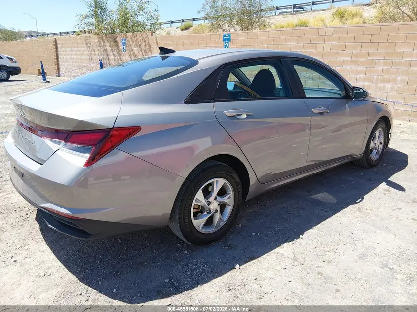 2023 HYUNDAI ELANTRA SE
