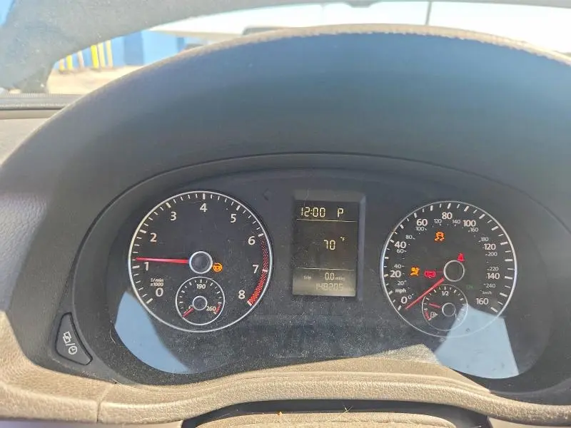 2015 VOLKSWAGEN PASSAT S  