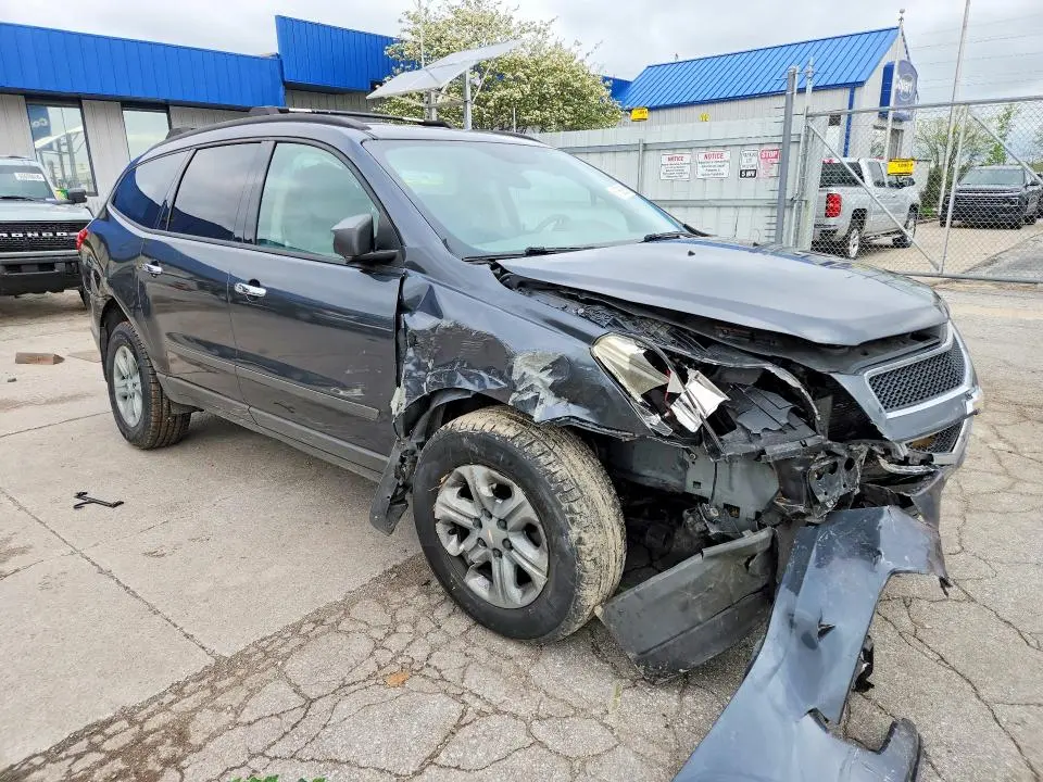 2012 CHEVROLET TRAVERSE LS  