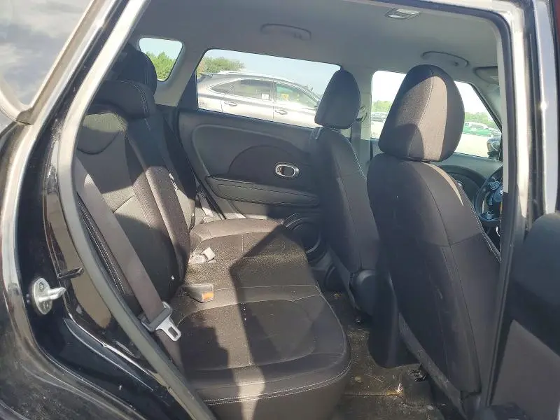 2016 KIA SOUL   