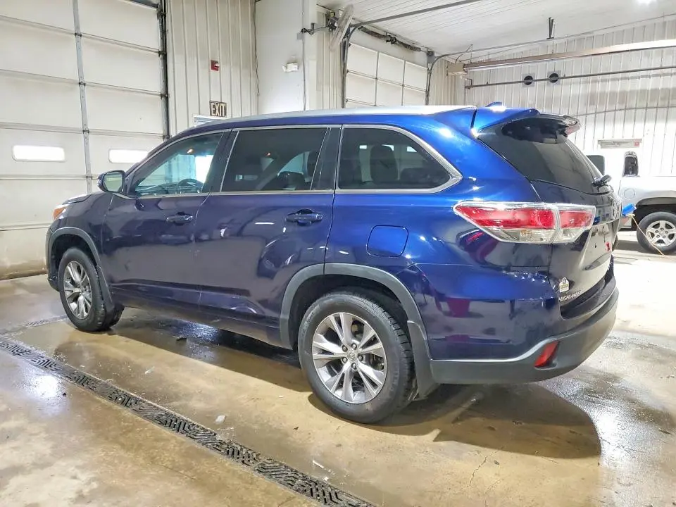 2015 TOYOTA HIGHLANDER XLE  