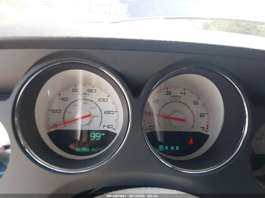 2013 DODGE CHALLENGER SXT