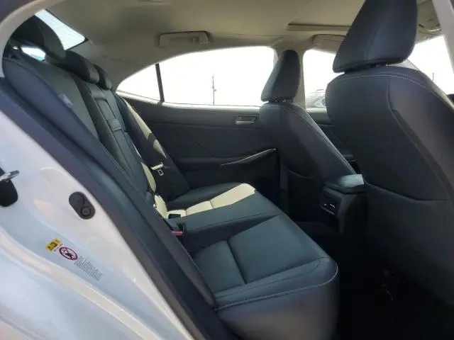 2018 LEXUS IS 300  