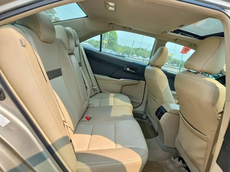 2014 TOYOTA CAMRY XLE  